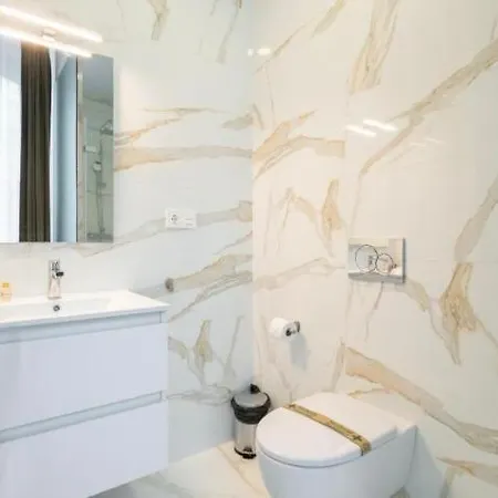 Daire Hanza Tower Luxury 24 Pool & *